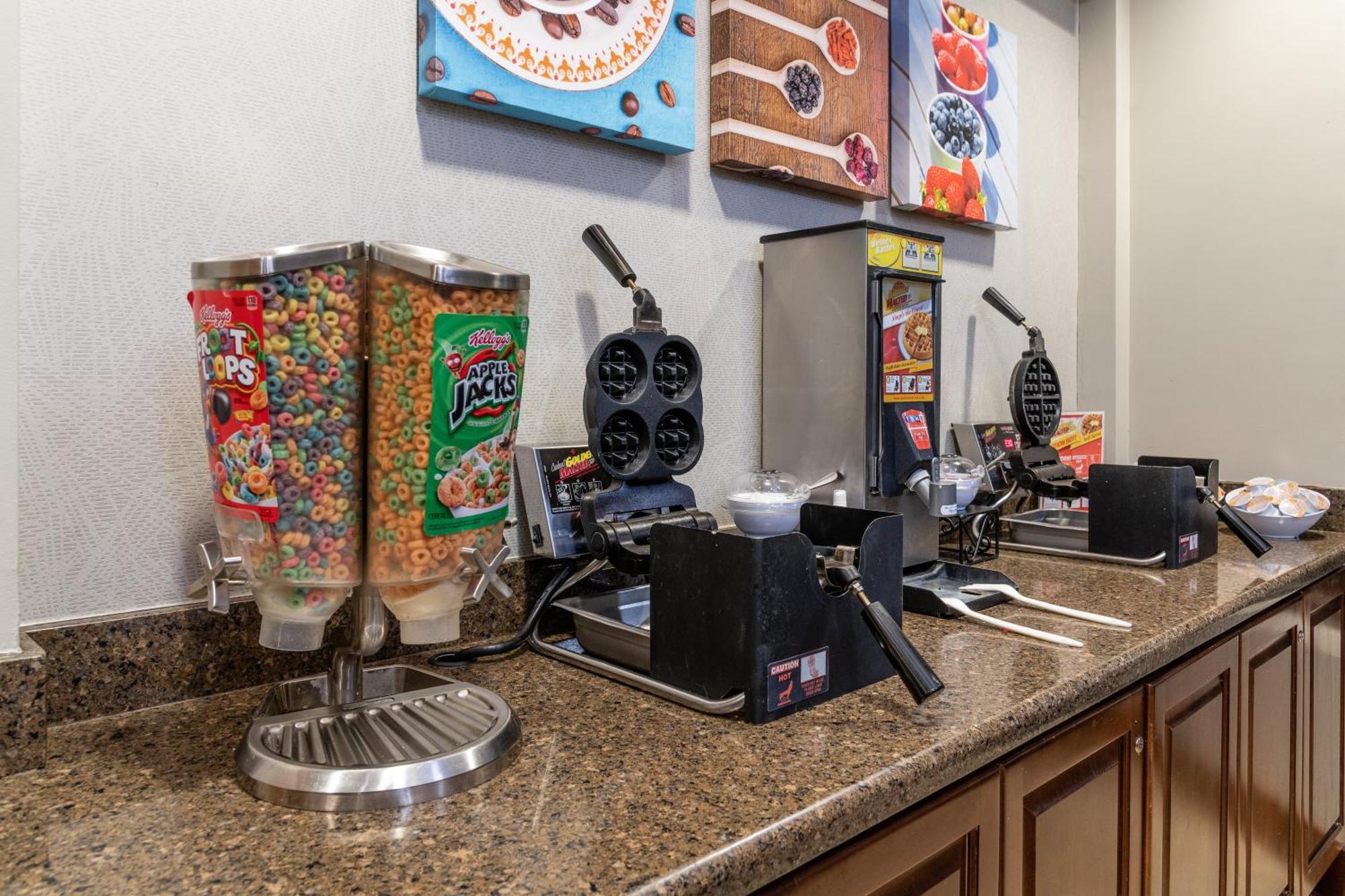 Staybridge Suites North Charleston By Ihg מראה חיצוני תמונה