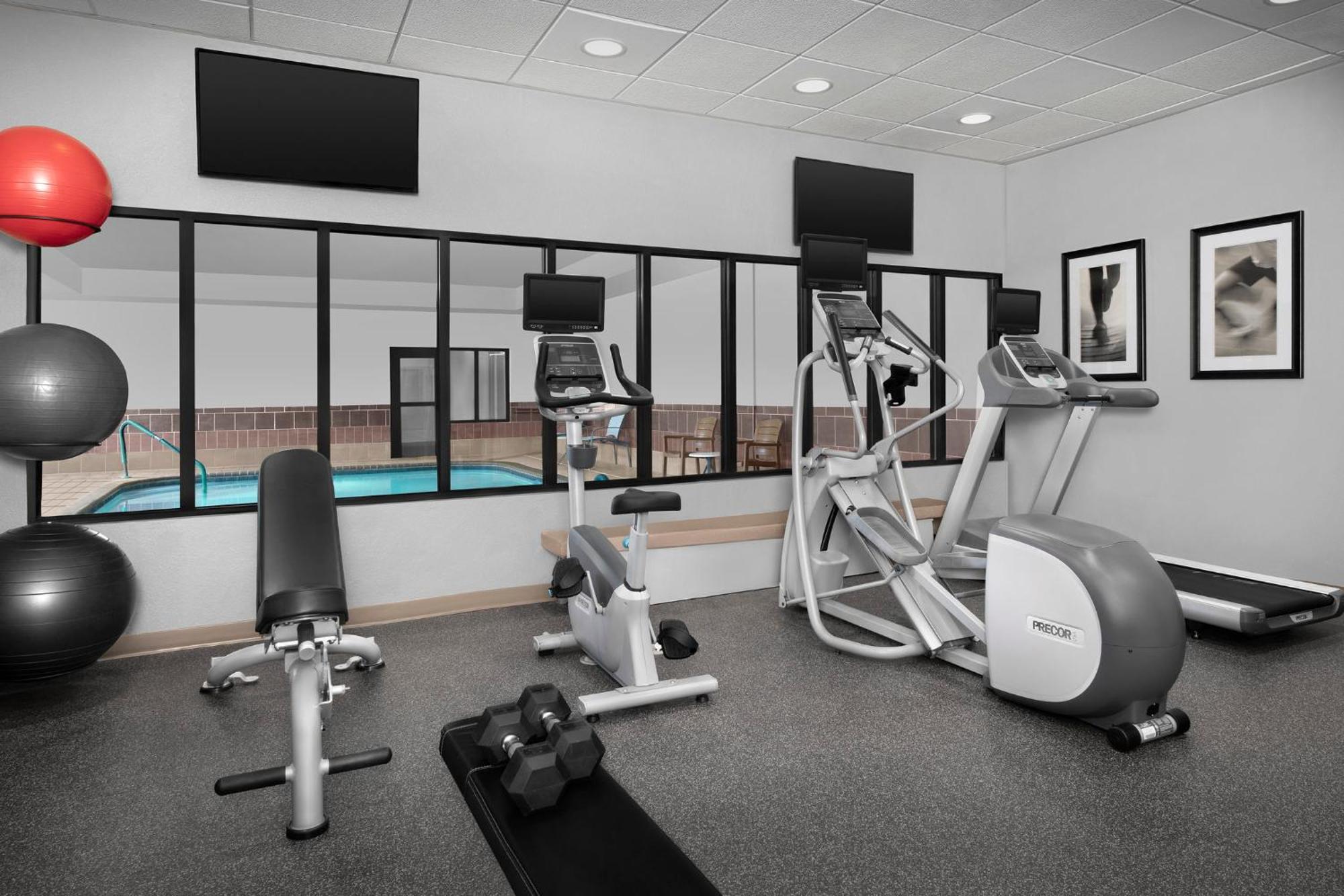 Staybridge Suites North Charleston By Ihg מראה חיצוני תמונה